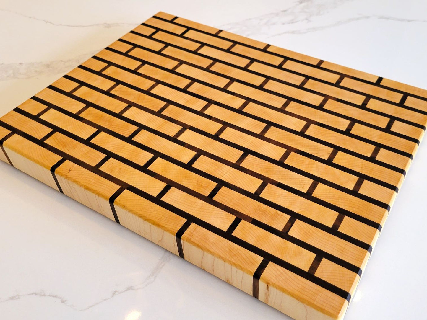 Brick Pattern End Grain Cutting Board | Build Plans